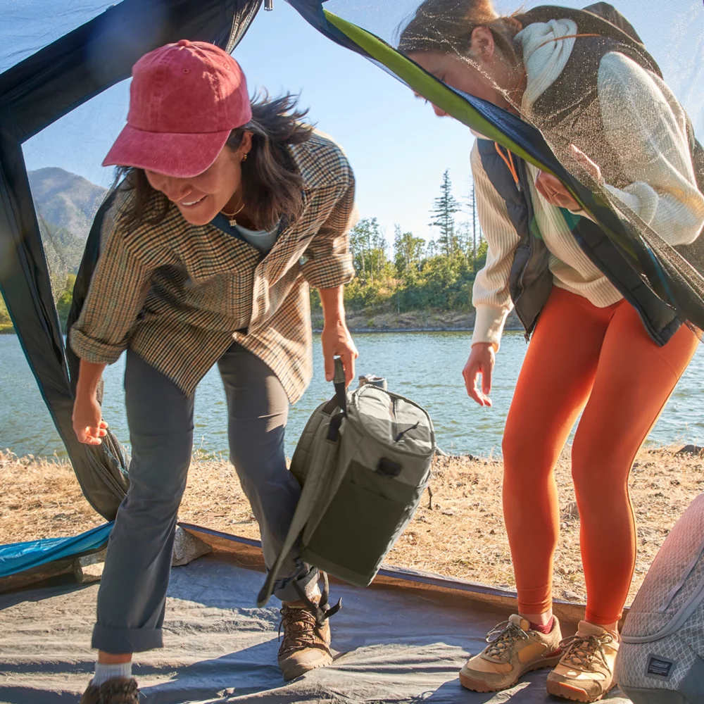 Coleman TranslatRâ„¢ 16-Can Convertible Soft-Sided Cooler Totepack - Image 7